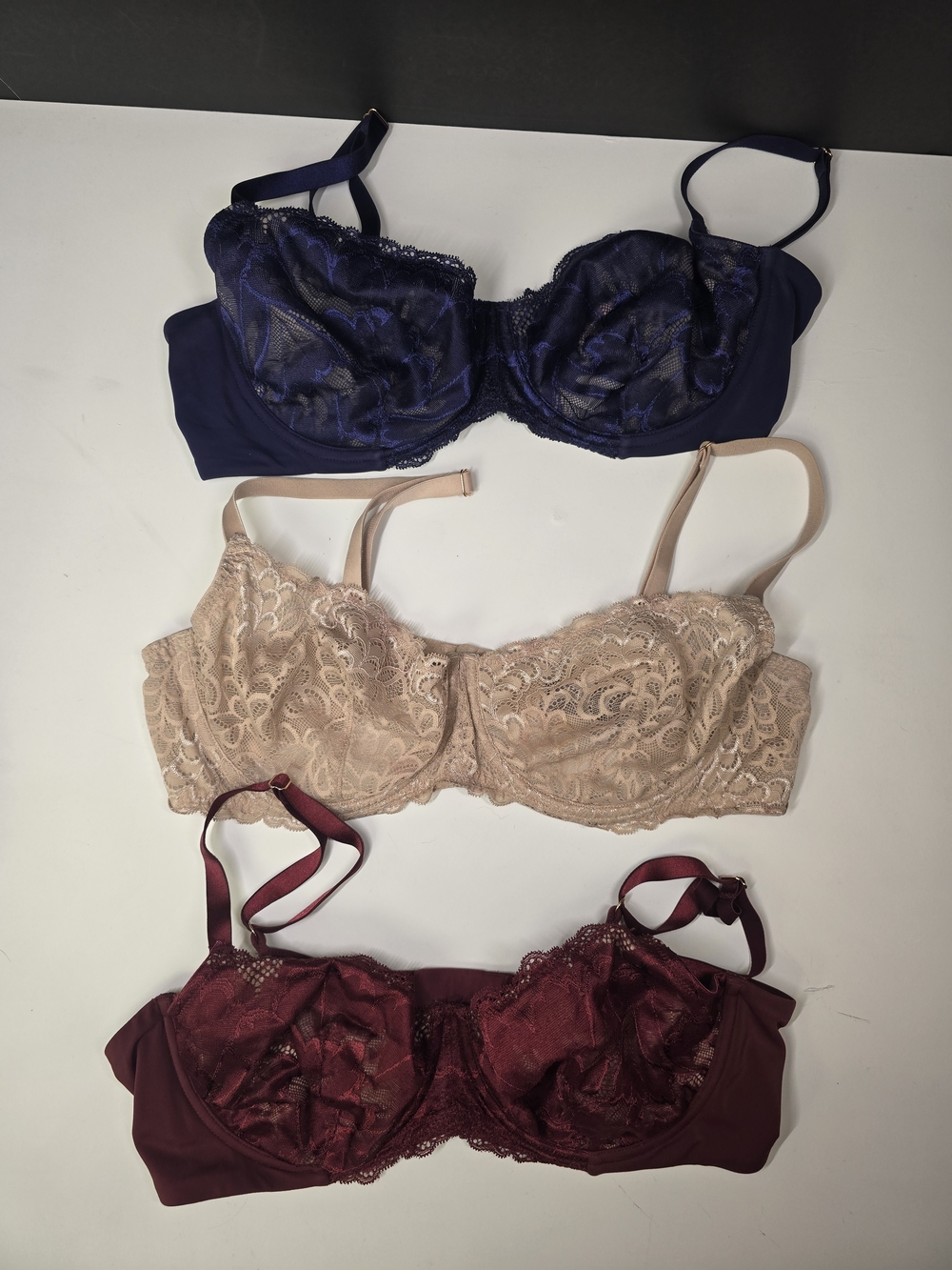 Treu & Co. Bra Bundle Size 38C Women’s Lace Underwire Bra - Navy, Nude, Wine